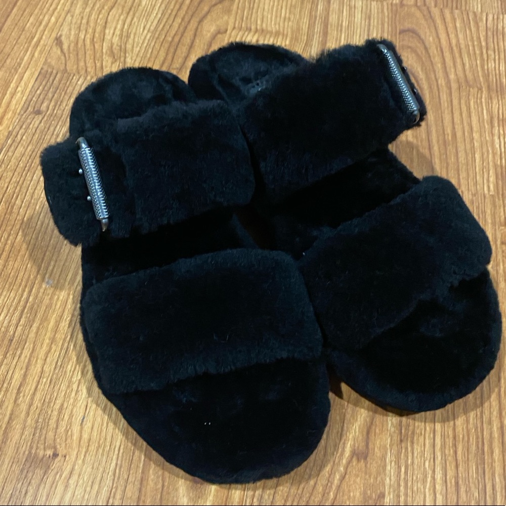 Ugg black fury slides NEW